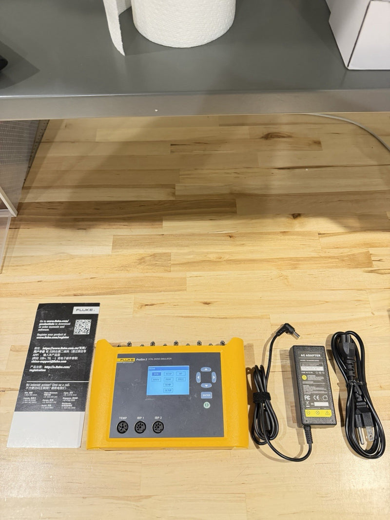 FLUKE BIOMEDICAL PROSIM 2 VITAL SIGNS SIMULATOR WITH CHARGER TESTED