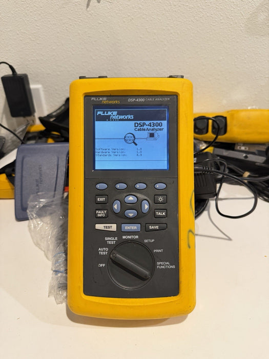 FLUKE NETWORKS DSP-4300 CABLE ANALYZER TESTED