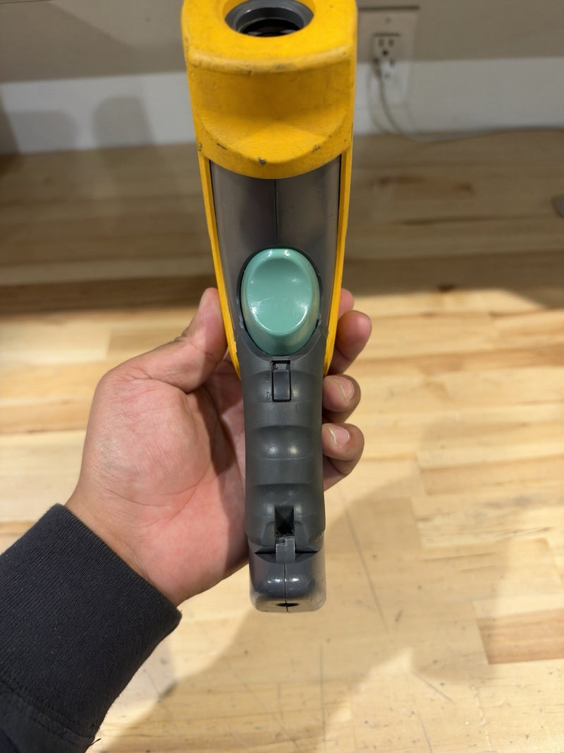 FLUKE 568 IR THERMOMETER W/ CASE (TESTED) SHIPS FAST