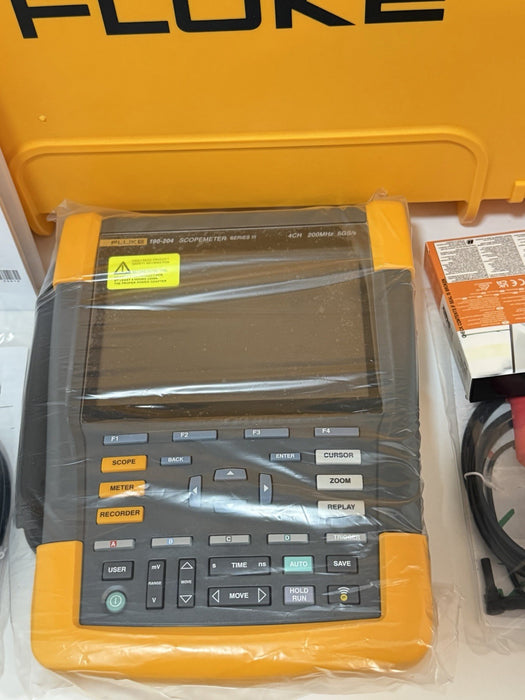 FLUKE 190-204-III S DIGITAL OSCILLOSCOPE 4CH 200MHZ 5GS/S (CALIBRATED 2025) NEW