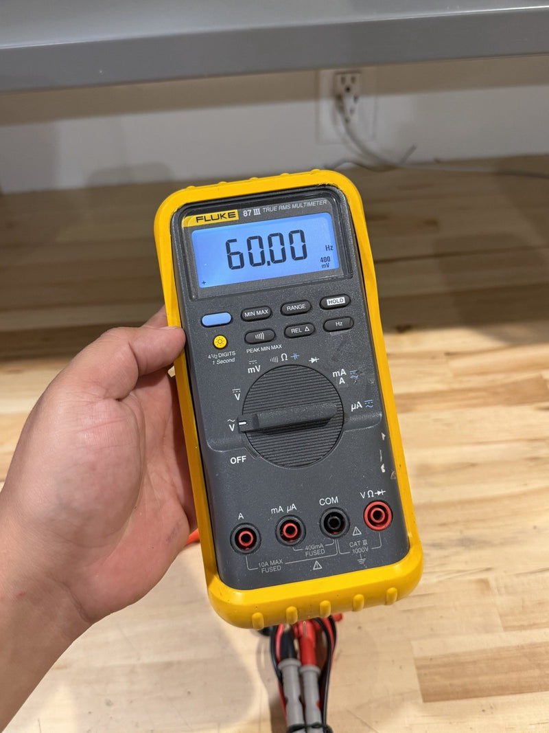 FLUKE 87 III TRUE RMS MULTIMETER W/LEADS & CLIPS - SHIPS FAST #5
