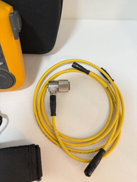FLUKE 810 VIBRATION TESTER WITH TACHOMETER & TRIAXIAL ACCELEROMETER & CASE TESTED