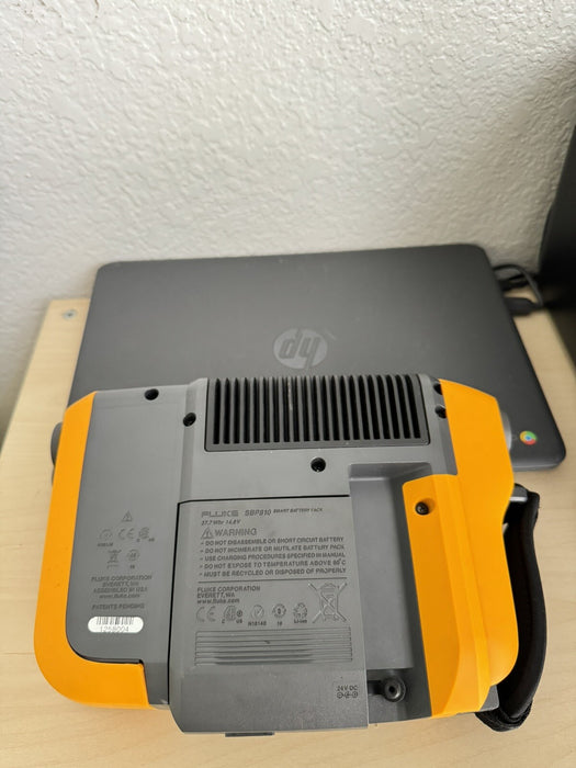 FLUKE 810 VIBRATION TESTER WITH TACHOMETER & TRIAXIAL ACCELEROMETER & CASE