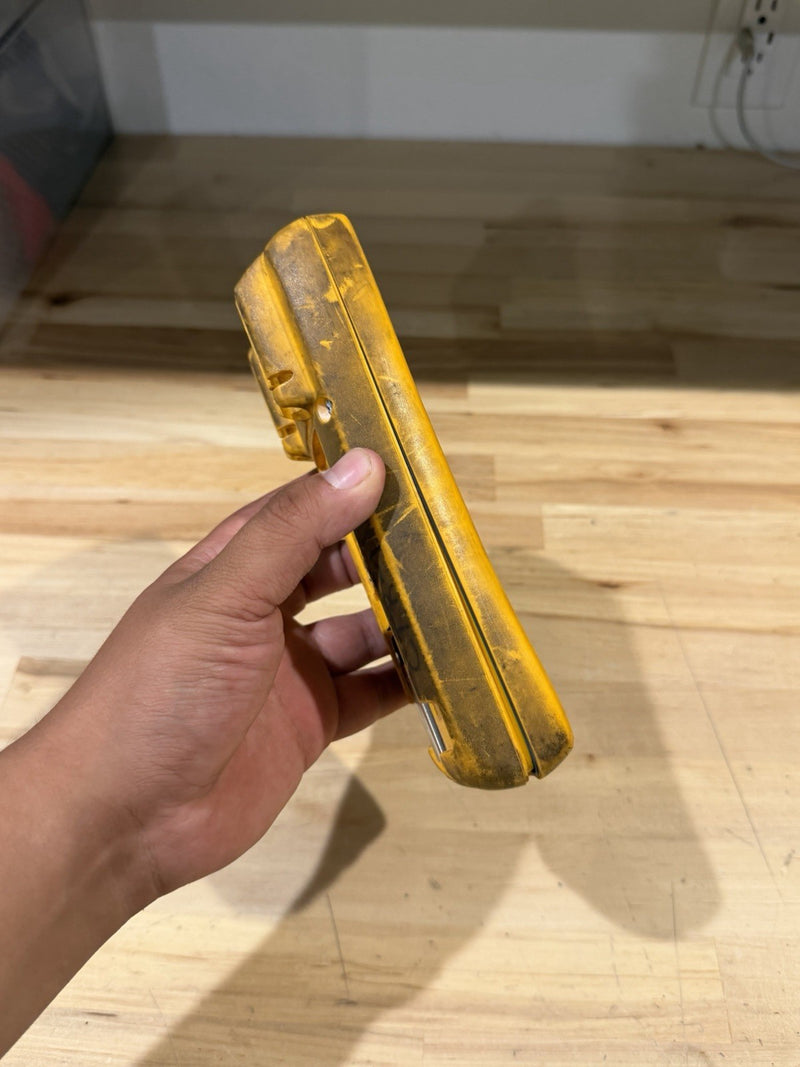 FLUKE 179 TRUE RMS MULTIMETER (PARTS ONLY) FOR PARTS DOESN’T WORK - SHIPS FAST