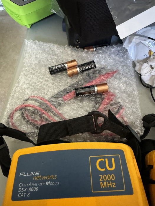 FLUKE NETWORKS DSX2-8000 CABLE CERTIFIER TETSER KIT TESTED