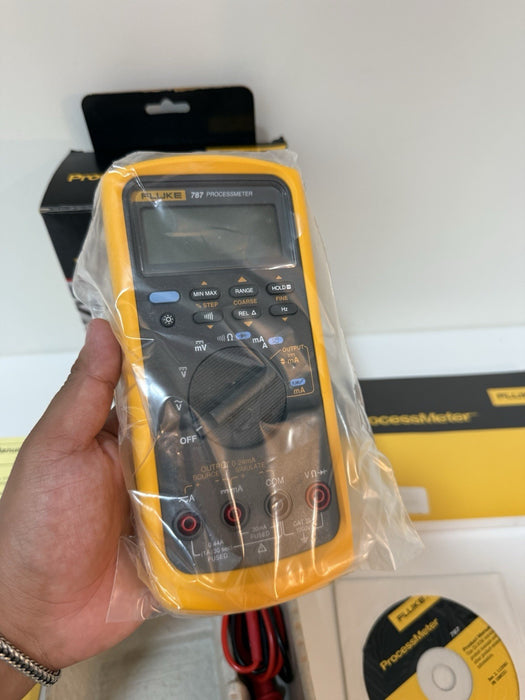 FLUKE 787 PROCESSMETER (NEW FACTORY SEALED) SHIPS FAST - FREE SHIPPING (RARE)