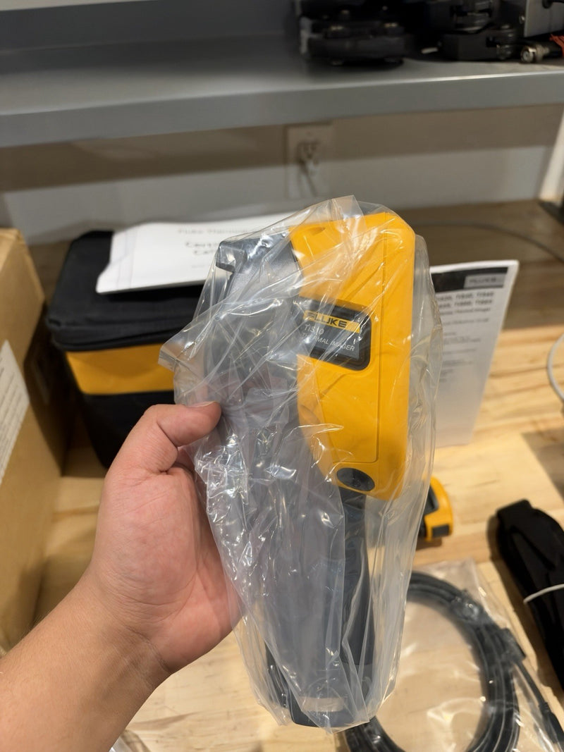 FLUKE TIS10 THERMAL IMAGER 9HZ/WWG (NEW FACTORY SEALED) SHIPS FAST