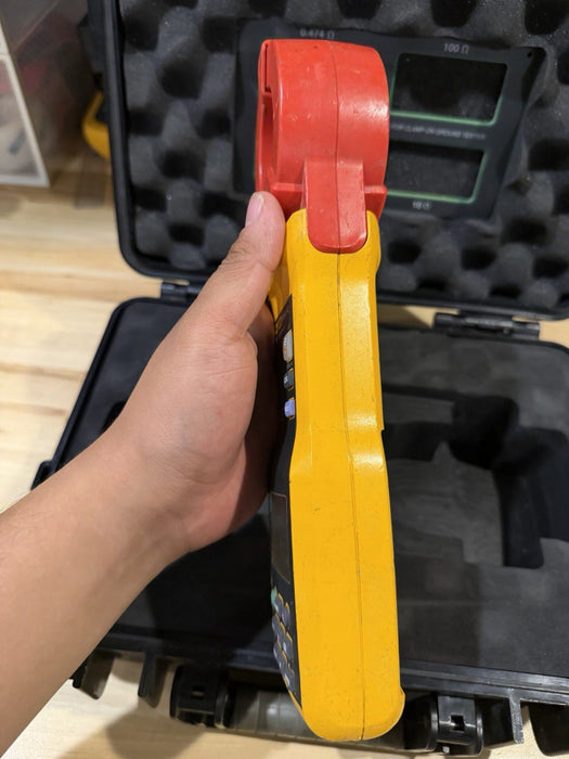 FLUKE 1630-2 FC EARTH GROUND CLAMP METER TESTED