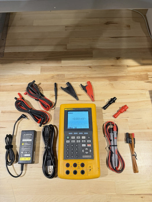 FLUKE 744 DOCUMENTING PRCESS CALIBRATOR W/ LEADS & CHARGER (CALIBRATED 2025)