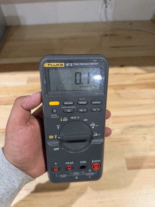 FLUKE 87V TRUE RMS MULTIMETER (PARTS ONLY) FOR PARTS - SHIPS FAST