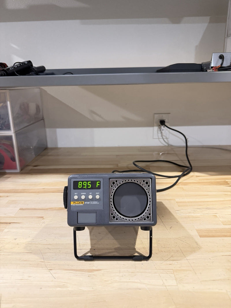 FLUKE 9132 PORTABLE IR INFRARED CALIBRATOR 50°C TO 500°C (TESTED) FREE SHIPPING