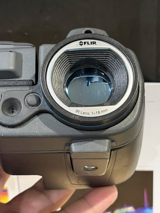 FLIR T420BX THERMAL IMAGING CAMERA WITH CHARGER & BATTERIES TESTED