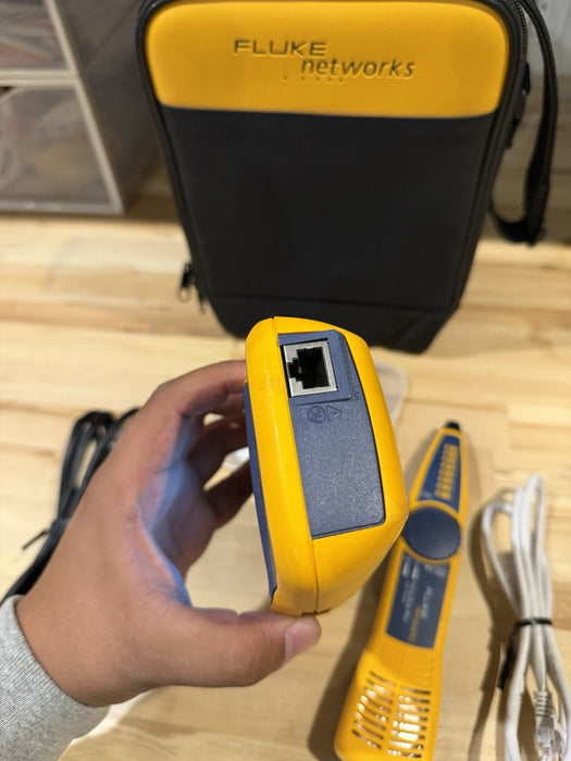 FLUKE NETWORKS LRAT-1000 LINKRUNNER AT-1000 AUTO TESTER W INTELLITONE PROBE 200