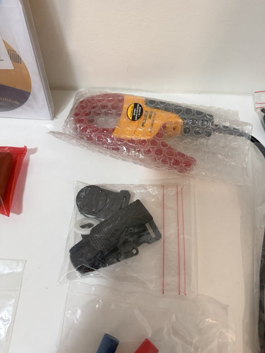 FLUKE 125B INDUSTRIAL SCOPEMETER 40MHZ(NEW FACTORY SEALED) FREE SHIPPING MFD2025