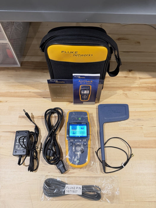 FLUKE NETWORKS AIRCHECK WIFI TESTER W/ ANTENNA & ACCESSORIES (NEW) RARE