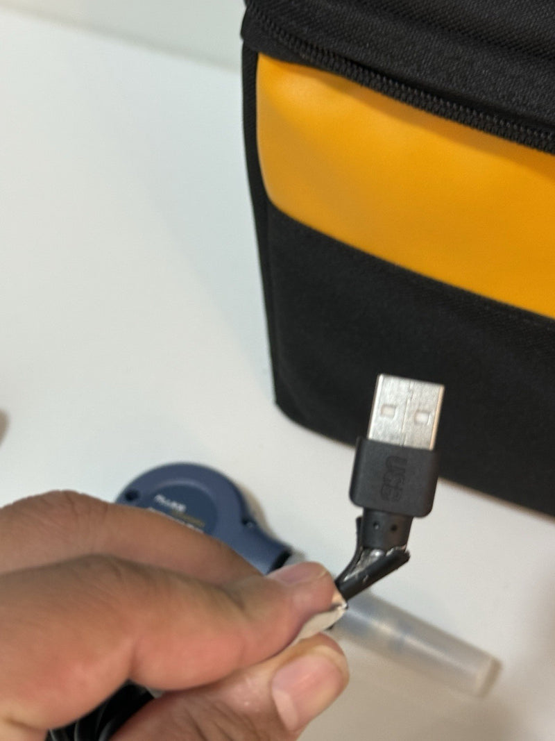 FLUKE NETWORKS FI-500 FIBER INSPECTOR MICRO KIT WITH BAG & CHARGER