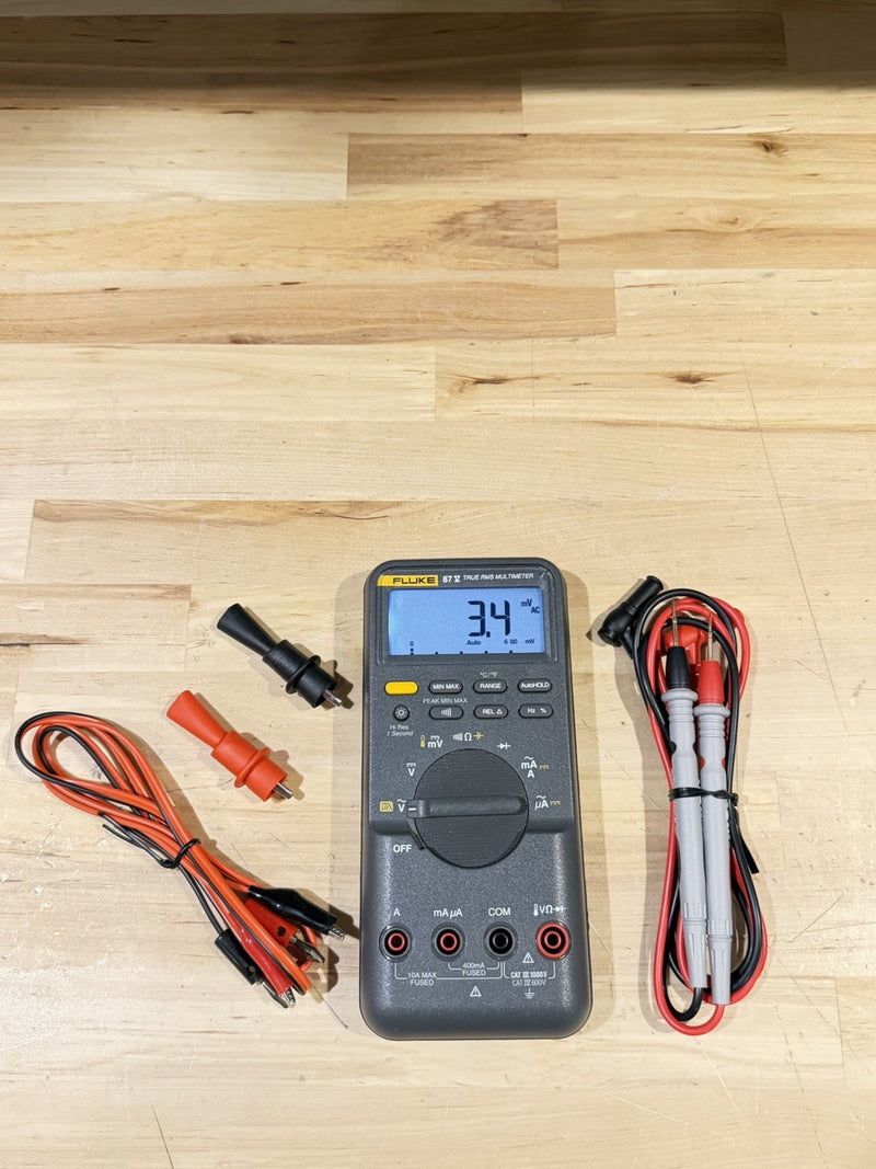 FLUKE 87V TRUE RMS MULTIMETER W/ LEADS (TESTED) SHIPS FAST