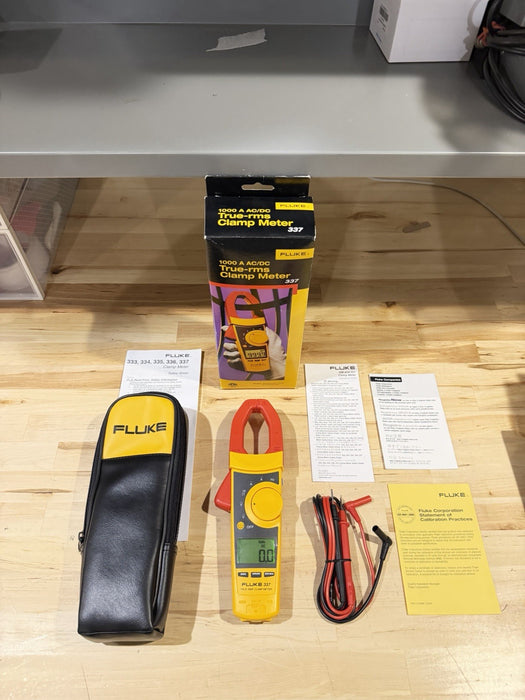 FLUKE 337 TRUE RMS CLAMP METER WITH LEADS & CLIPS RARE