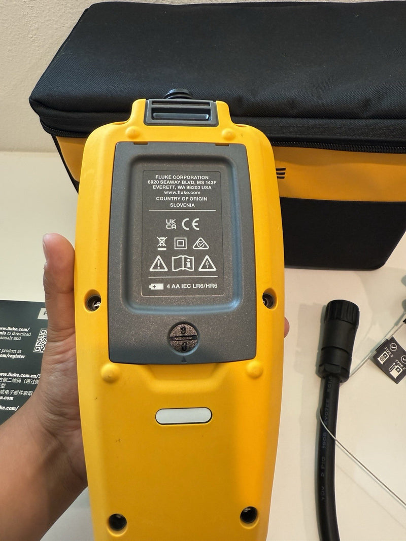 FLUKE FFEV350 EV CHARGING STATION TEST ANALYZER WITH ACCESSORIES