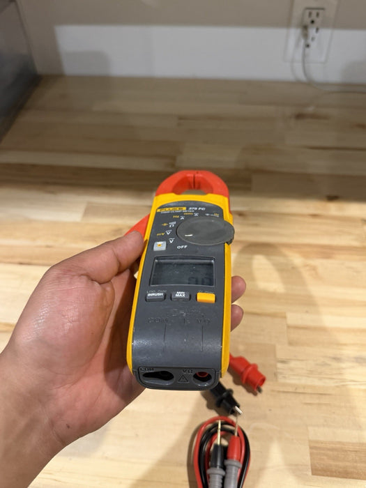 FLUKE 375FC TRMS CLAMP METER W/ LEADS & CLIPS (SHIPS FAST)