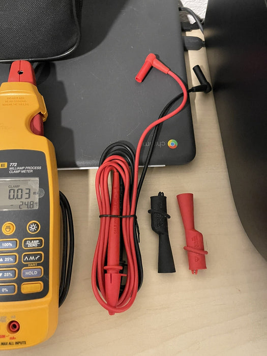 FLUKE 772 MILLIAMP PROCESS CLAMP METER WITH LEADS & BAG