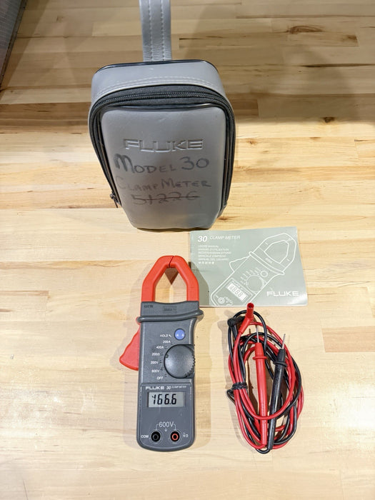 FLUKE 30 CLAMP METER W/ LEADS & CLIPS - SHIPS FAST