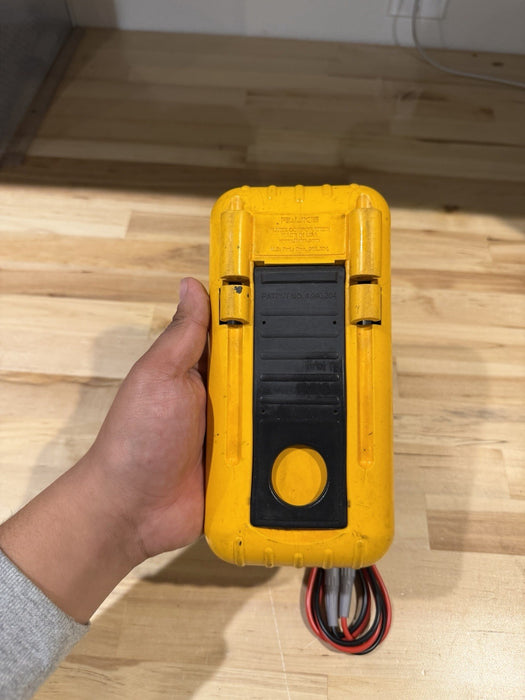 FLUKE 87V TRUE RMS MULTIMETER WITH LEADS TESTED