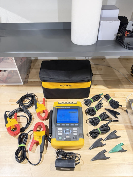 FLUKE 434 POWER QUALITY ANALYZER W/ACCESSORIES& CHARGER - SHIPS FREE (TESTED)