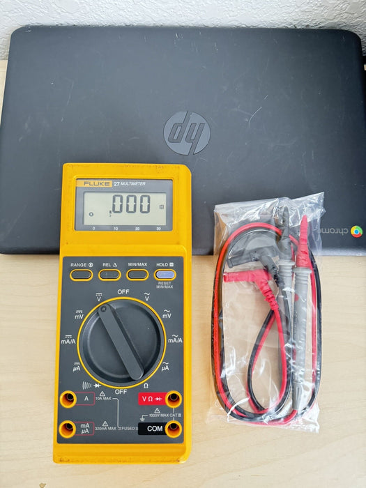 FLUKE 27 MULTIMETER WITH LEADS TESTED