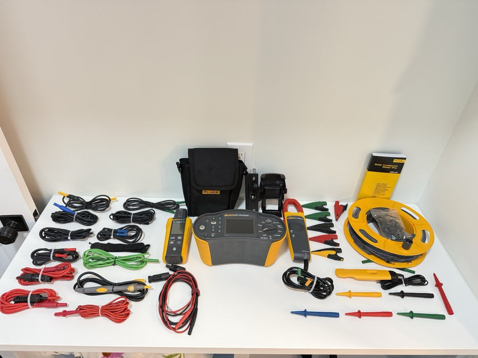 FLUKE SMFT-1000/PRO MULTIFUNCTION PV TESTER & PERFORMANCE ANALYZER TESTED