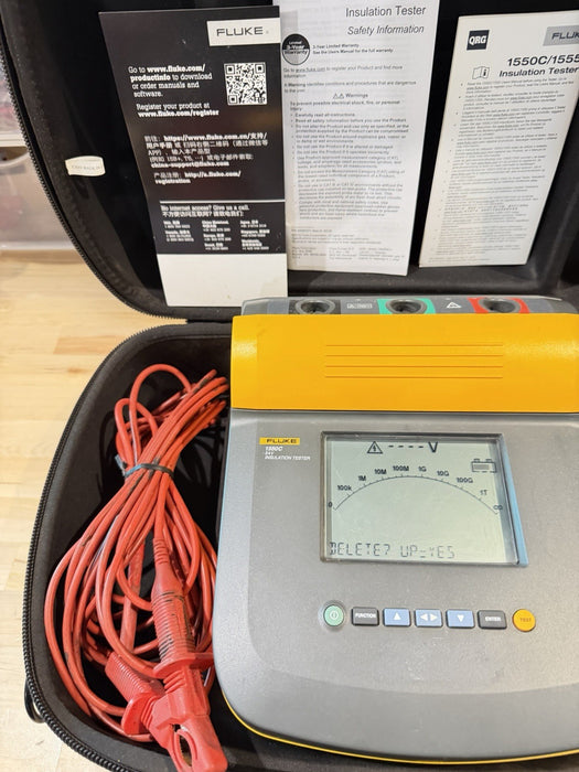 FLUKE 1550C 5KV INSULATION TESTER W LEADS & CASE - FREE SHIPPING