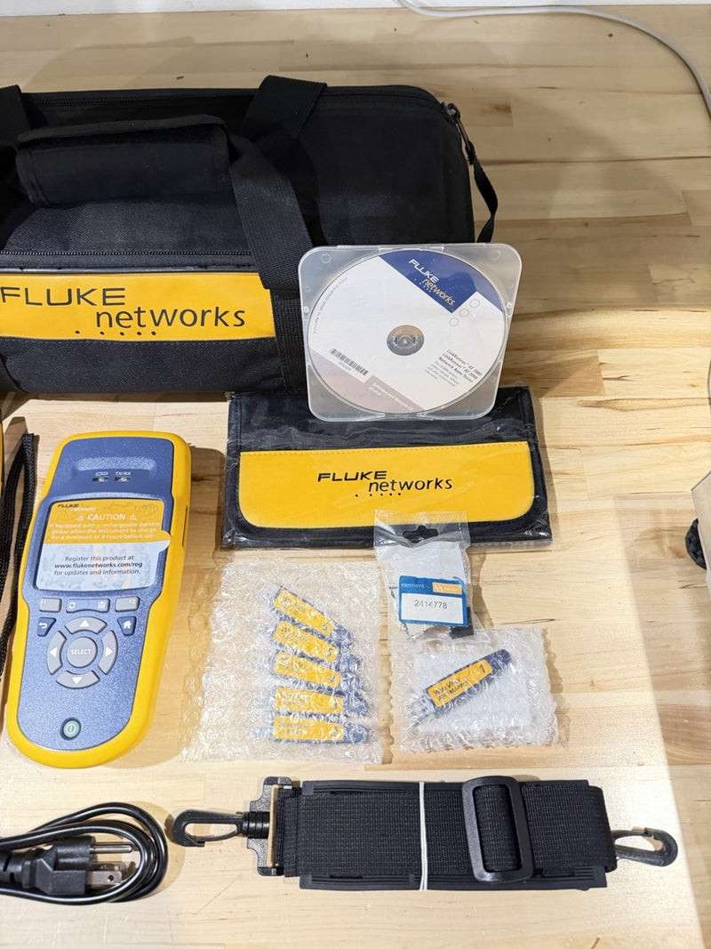 FLUKE NETWORKS LINKRUNNER AT-2000 KIT AUTO TESTER KIT RARE