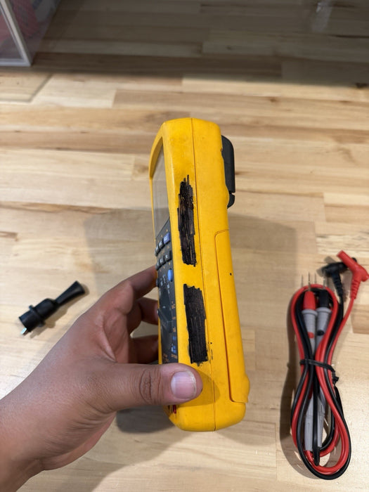 FLUKE 789 PROCESSMETER W/ LEADS & CLIPS (TESTED) SHIPS FAST