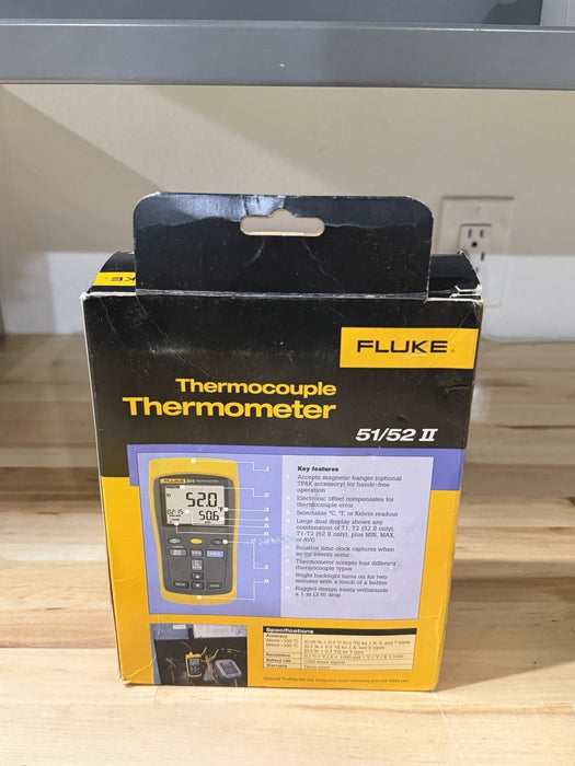 FLUKE 52 II THERMOMETER WITH PROBE CALIBRATED 2026