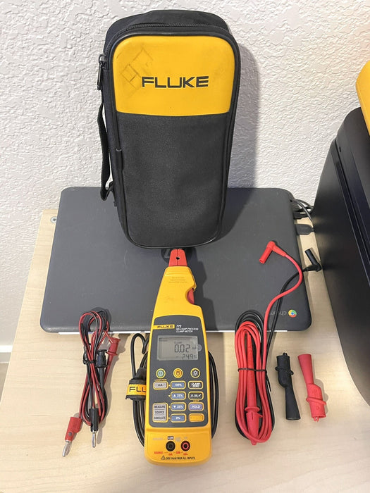 FLUKE 772 MILLIAMP PROCESS CLAMP METER WITH LEADS & BAG