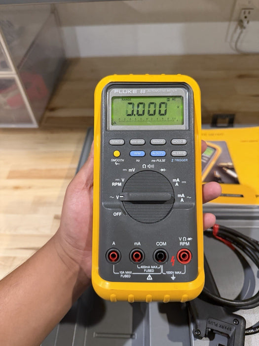 FLUKE 88 AUTOMOTIVE METER SCREEN IS DIM FOR PARTS