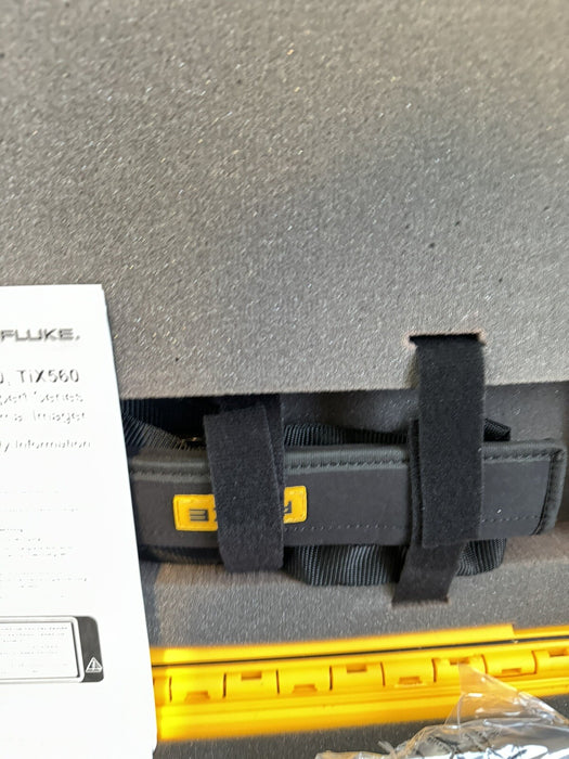 FLUKE TIX560 HANDHELD THERMAL CAMERA 320X240P 60HZ -20°C TO 1200°C