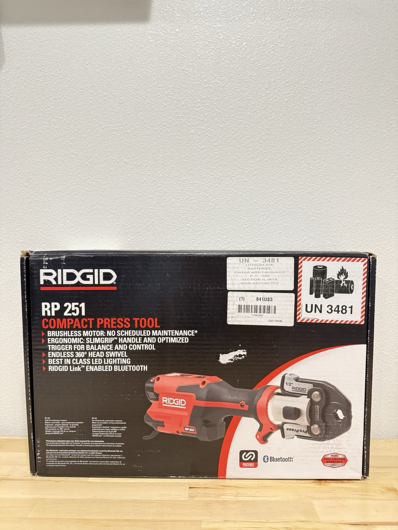 RIDGID RP251 PRESSTOOL KIT WITH 1/2 3/4 1”1-1/4 IN JAWS