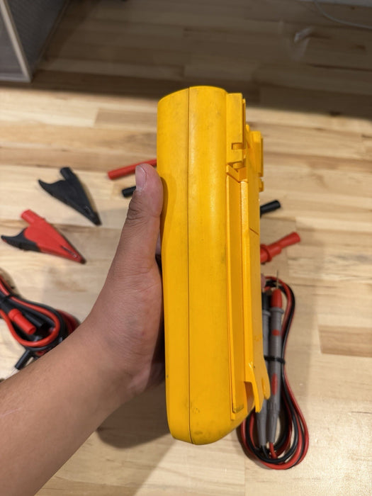 FLUKE 289 TRUE RMS DIGITAL MULTIMETER KIT W/ ACCESSORIES (TESTED) SHIPS FAST