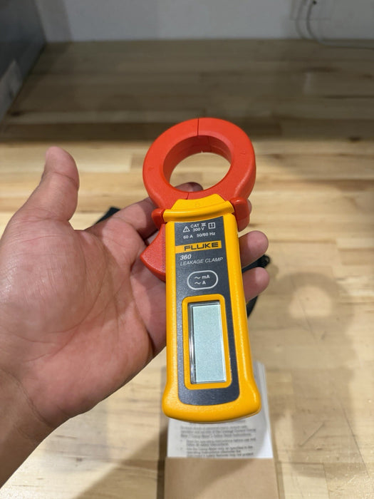 FLUKE 360 AC LEAKAGE CURRENT CLAMP METER TESTED RARE