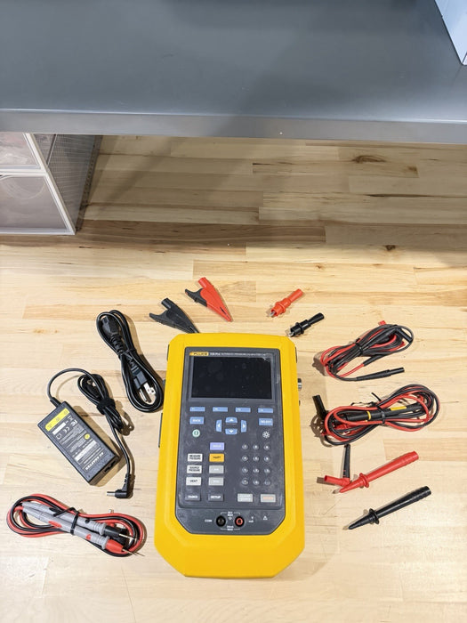 FLUKE 729PRO AUTOMATIC PRESSURE CALIBRATOR W/ ACCESSORIES (TESTED) SHIPS FREE