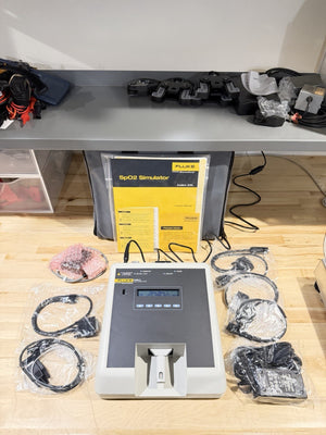 FLUKE INDEX 2 SPO2 SIMULATOR KIT W/ ACCESSORIES (TESTED) SHIPS FREE - NEW