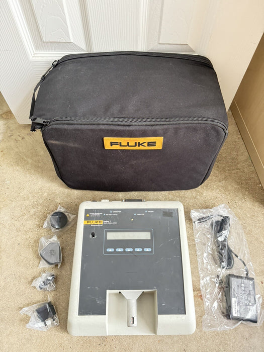 FLUKE BIOMEDICAL INDEX 2 SPO2 SIMULATOR W BAG & CHARGER