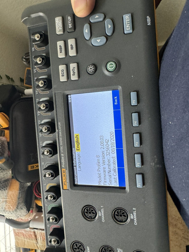 FLUKE BIOMEDICAL PROSIM 8 VITAL SIGNS SIMULATOR CALIBRATED 2020