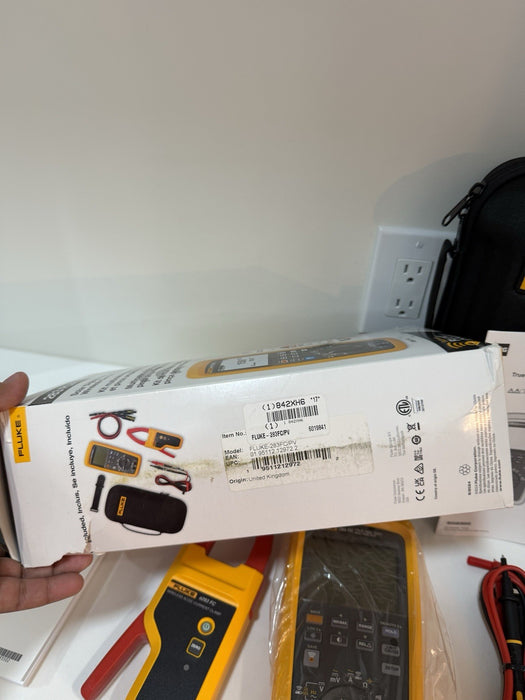 FLUKE 283 FC/PV SOLAR DIGITAL MULTIMETER & WIRELESS CURRENT CLAMP NEW MFD-2025