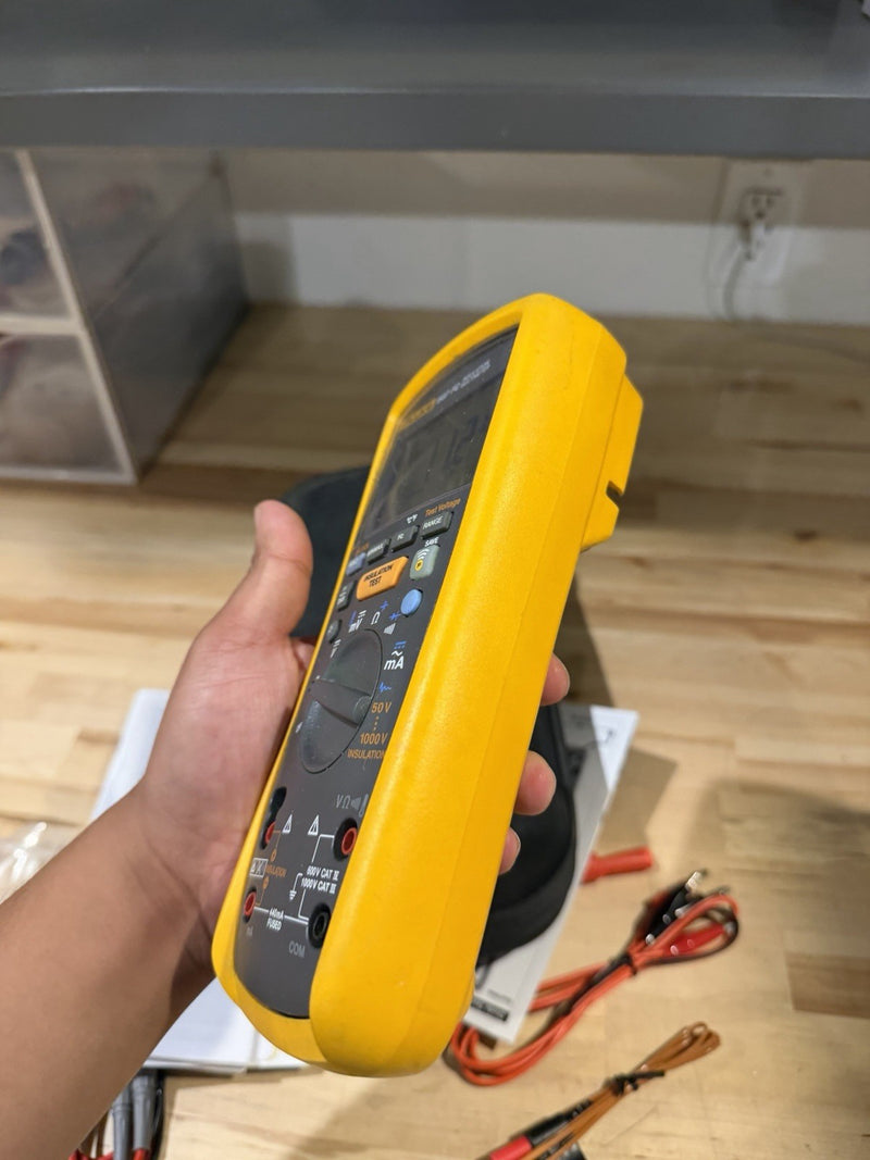 FLUKE 1587 FC 2 IN 1 HANDHELD DIGITAL INSULATION MULTIMETER WITH ACCESSORIES
