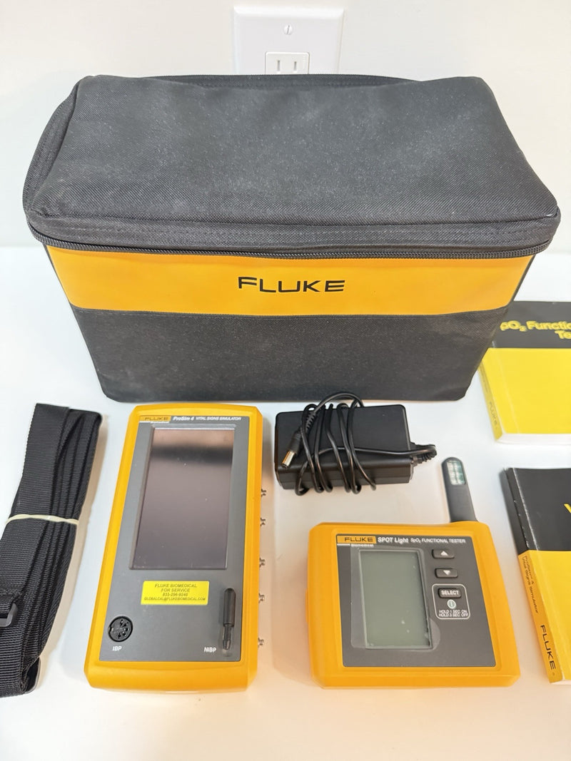 FLUKE BIOMEDICAL PROSIM 4 & SPOT LIGHT KIT WITH BAG & CHARGER TESTED