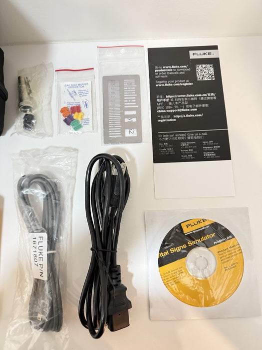 FLUKE PROSIM 3 VITAL SIGNS SIMULATOR WITH BAG & ACCESSORIES NEWTESTED