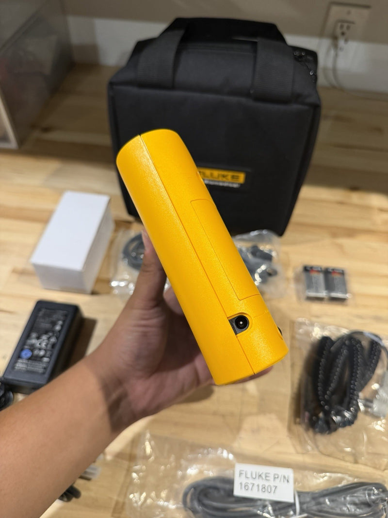 FLUKE BIOMEDICAL PROSIM 2 VITAL SIGNS SIMULATOR W/ ACCESSORIES (NEW)