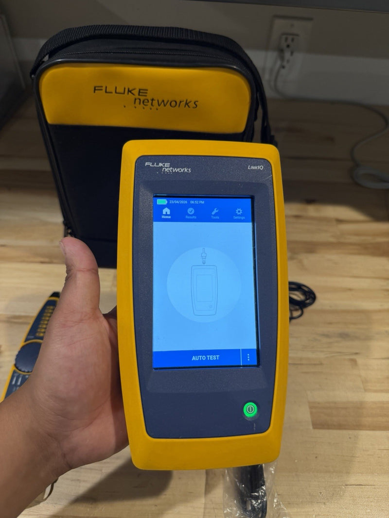 FLUKE NETWORKS LIQ-100 LINKIQ KIT CABLE & NETWORK TESTER W ACCESSORIES